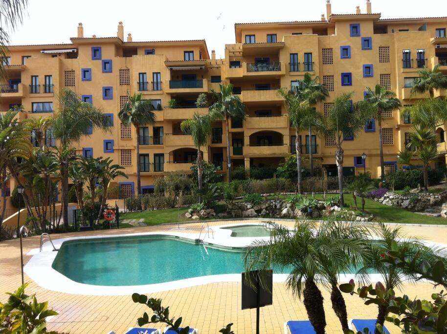 Apartment Holiday San Pedro Beachside - Almendros Marbella